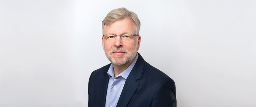 Stefan E. Karisch